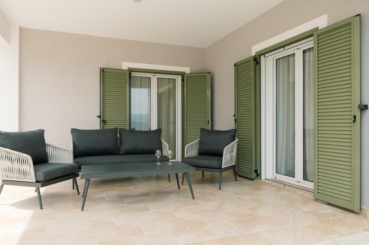 Vasilopoulos Residences - Villa Emelia With Shared Pool Argostoli  Exterior photo